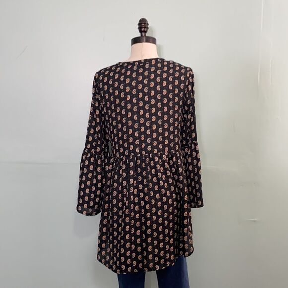 Sunday in Brooklyn Floral Ruffle Tunic Lace Up Top - Picture 4 of 5